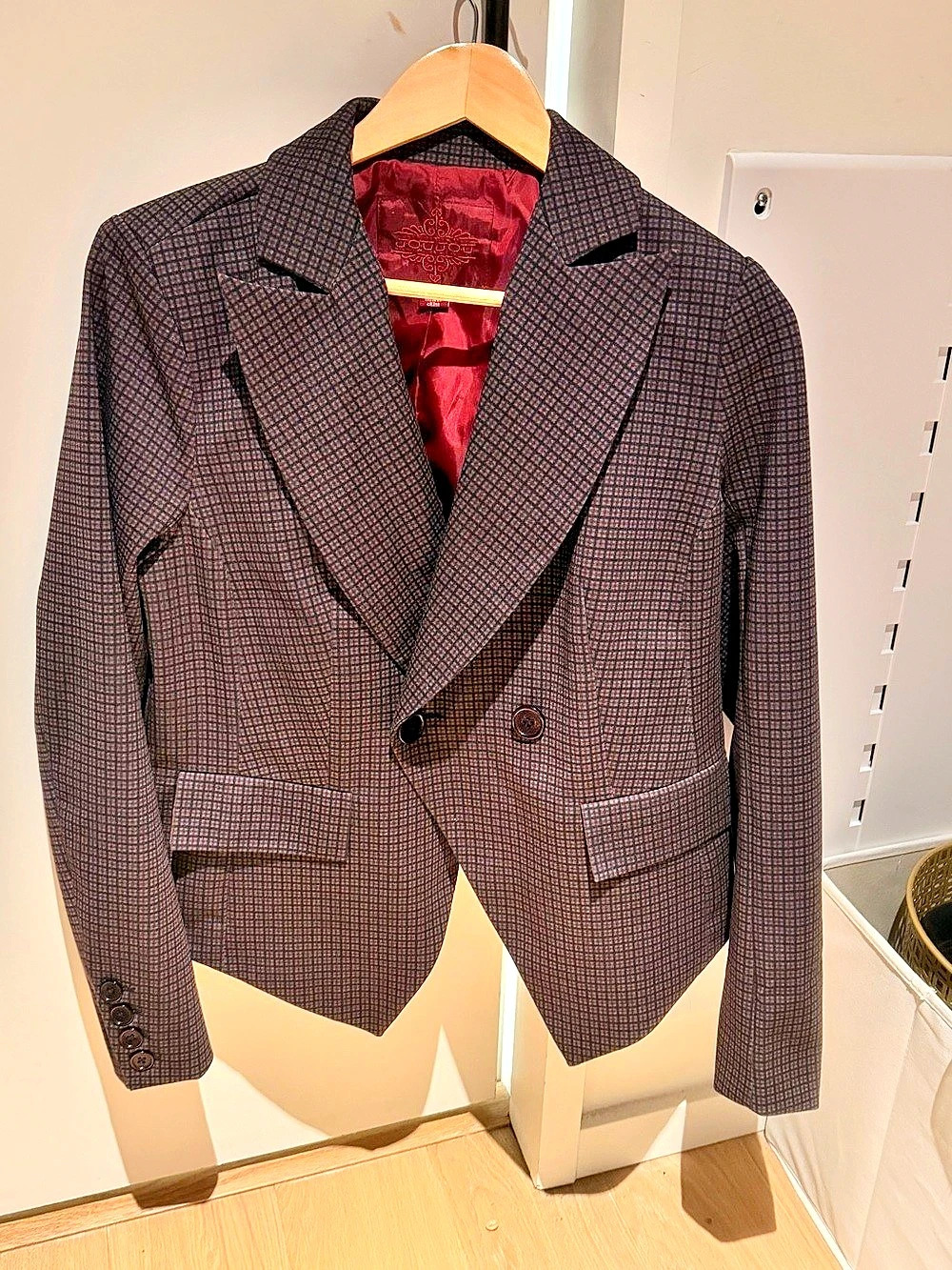 Joujou Women's Checkered Blazer in Black & Red Like New